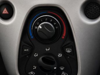Peugeot 108 1.0 Active 2 Tronic Euro 6 5dr