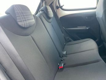 Peugeot 108 1.0 Active Hatchback 2 Tronic Euro 6