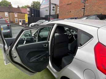 Ford Fiesta 1.4 Zetec 5dr