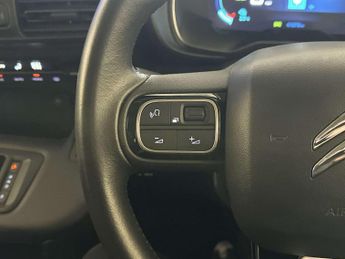 Citroen e-Berlingo 50kWh Flair XTR M MPV 5dr Electric Auto (7.4kW Charger) (136 ps)