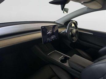 Tesla Model Y (Dual Motor) Performance SUV 5dr Electric Auto 4WDE (426 bhp)