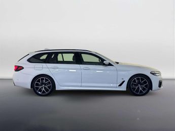 BMW 5 Series 2.0 520d MHT M Sport Touring 5dr Diesel Hybrid Steptronic Euro 6