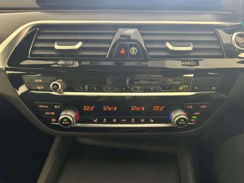 BMW 5 Series 2.0 520d MHT M Sport Touring 5dr Diesel Hybrid Steptronic Euro 6