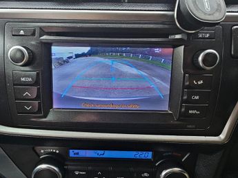 Toyota Auris 1.8 VVT-h Icon CVT Euro 5 (s/s) 5dr