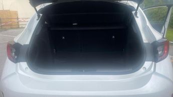 Toyota Corolla 1.8 VVT-h Design CVT Euro 6 (s/s) 5dr