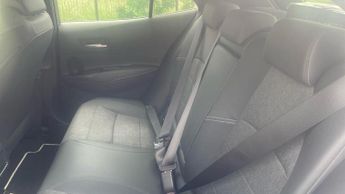 Toyota Corolla 1.8 VVT-h Design CVT Euro 6 (s/s) 5dr