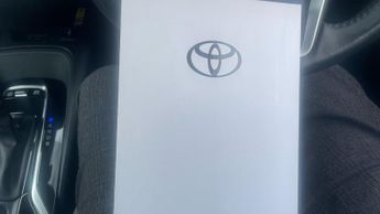 Toyota Corolla 1.8 VVT-h Design CVT Euro 6 (s/s) 5dr