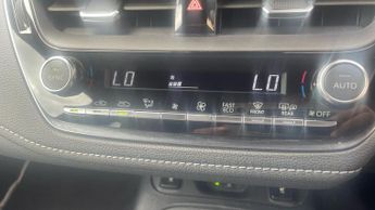 Toyota Corolla 1.8 VVT-h Design CVT Euro 6 (s/s) 5dr