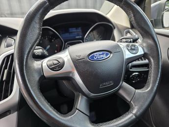 Ford Focus 1.6 TDCi Zetec Navigator Euro 5 (s/s) 5dr
