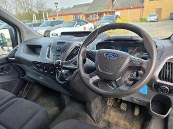 Ford Transit Custom 2.2 TDCi 290 L1 H1 5dr