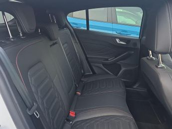 Ford Focus 1.0T Mild Hybrid EcoBoost ST-Line X Hatchback 5dr P Automatic