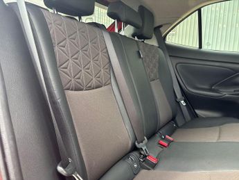 Toyota Yaris Cross 1.5VVT-h Hybrid Excel 5dr Automatic