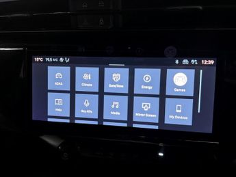 Alfa Romeo Junior 54kWh Elettrica Speciale SUV 5dr Electric Auto (156 ps)