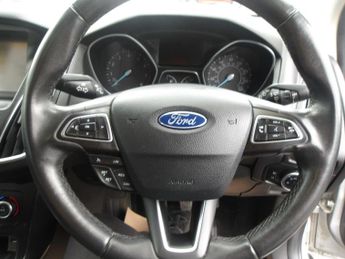 Ford Focus 1.0T EcoBoost Titanium Euro 6 (s/s) 5dr
