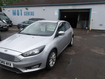 Ford Focus 1.0T EcoBoost Titanium Euro 6 (s/s) 5dr