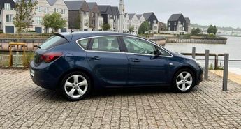 Vauxhall Astra 1.6 16v SRi Hatchback 5dr Petrol Auto Euro 5 (115 ps)