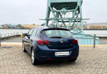Vauxhall Astra 1.6 16v SRi Hatchback 5dr Petrol Auto Euro 5 (115 ps)