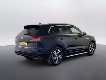 Volkswagen Touareg 3.0 TDI V6 R-Line Tech SUV 5dr Diesel Tiptronic 4Motion Euro 6 (