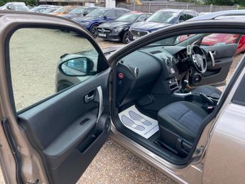 Nissan Qashqai 1.6 n-tec 2WD Euro 5 5dr