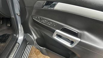 Vauxhall Antara 2.2 CDTi SE 4WD Euro 5 (s/s) 5dr (SNav)