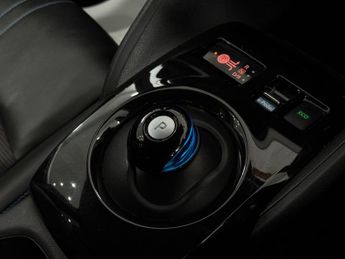 Nissan Leaf 40kWh N-Connecta Auto 5dr