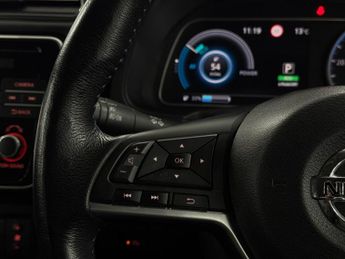 Nissan Leaf 40kWh N-Connecta Auto 5dr