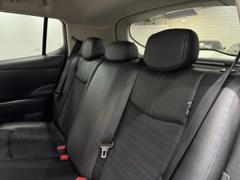 Nissan Leaf 40kWh N-Connecta Auto 5dr