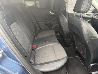 Ford Focus 1.0T EcoBoost Titanium X Auto Euro 6 (s/s) 5dr