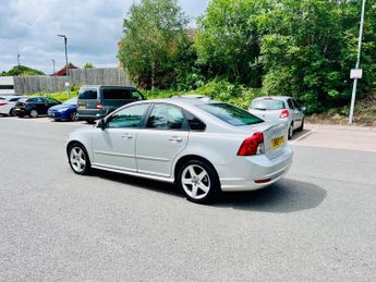Volvo S40 2.0D R-Design Powershift Euro 4 4dr