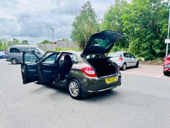 Citroen C4 1.6 e-HDi Airdream VTR+ EGS6 Euro 5 (s/s) 5dr