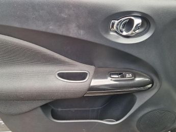 Nissan Juke 1.6 N-Connecta XTRON Euro 6 5dr