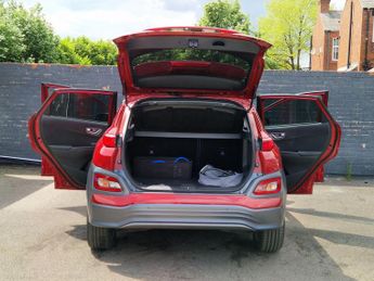 Hyundai KONA 64kWh Premium SE Auto 5dr (7kW Charger)