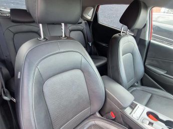 Hyundai KONA 64kWh Premium SE Auto 5dr (7kW Charger)
