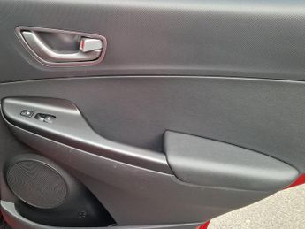 Hyundai KONA 64kWh Premium SE Auto 5dr (7kW Charger)