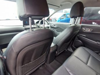 Hyundai KONA 64kWh Premium SE Auto 5dr (7kW Charger)
