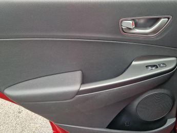 Hyundai KONA 64kWh Premium SE Auto 5dr (7kW Charger)