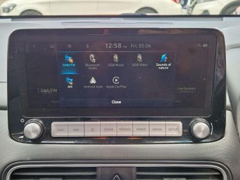 Hyundai KONA 64kWh Premium SE Auto 5dr (7kW Charger)