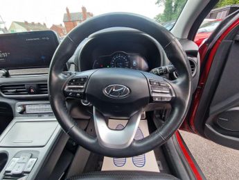 Hyundai KONA 64kWh Premium SE Auto 5dr (7kW Charger)