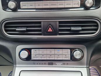 Hyundai KONA 64kWh Premium SE Auto 5dr (7kW Charger)