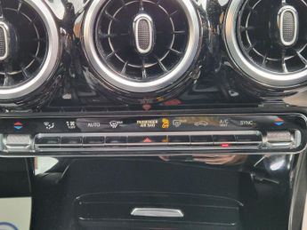 Mercedes-Benz A Class 1.5 A180d Sport 7G-DCT Euro 6 (s/s) 5dr