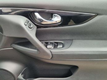 Nissan Qashqai 1.6 dCi Tekna XTRON 2WD Euro 6 (s/s) 5dr