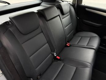 Mercedes-Benz B Class 2.0 B200 SE CVT 5dr