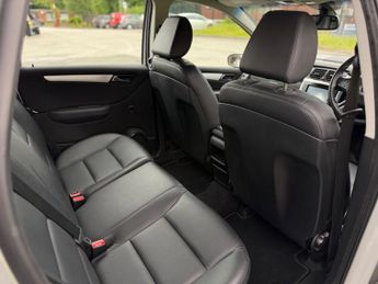 Mercedes-Benz B Class 2.0 B200 SE CVT 5dr