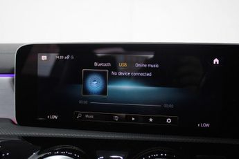 Mercedes-Benz CLA 2.0 CLA220 AMG Line (Premium Plus) Coupe 7G-DCT Euro 6 (s/s) 4dr