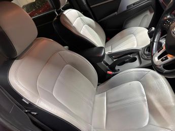 Kia Sportage 1.7 CRDi EcoDynamics Alpine Edition 2WD Euro 5 (s/s) 5dr