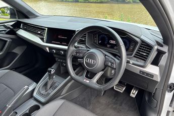 Audi A1 1.5 TFSI 35 Black Edition Sportback 5dr Petrol S Tronic Euro 6 (