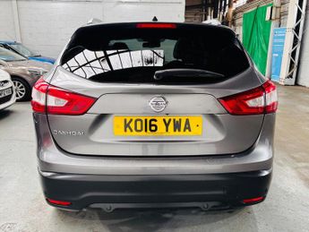 Nissan Qashqai 1.6 dCi Tekna XTRON 2WD Euro 6 (s/s) 5dr