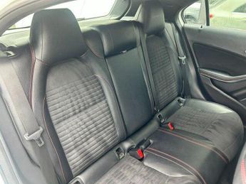Mercedes-Benz CLA 2.1 CLA220 CDI AMG Sport Coupe 7G-DCT Euro 6 (s/s) 4dr