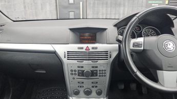 Vauxhall Astra 1.4i 16v Active 5dr