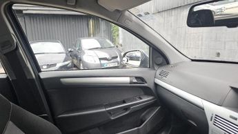 Vauxhall Astra 1.4i 16v Active 5dr
